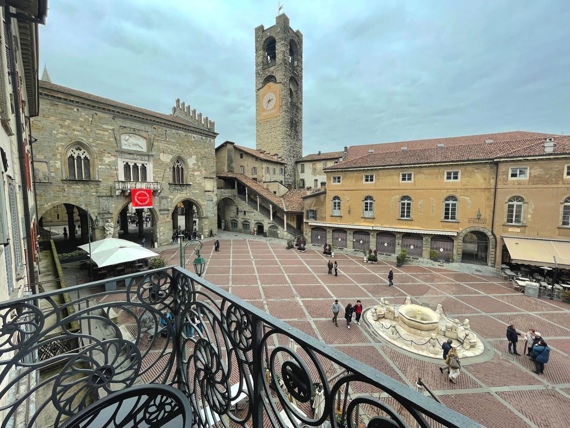Best View Boutique Apartments Bergamo Ngoại thất bức ảnh